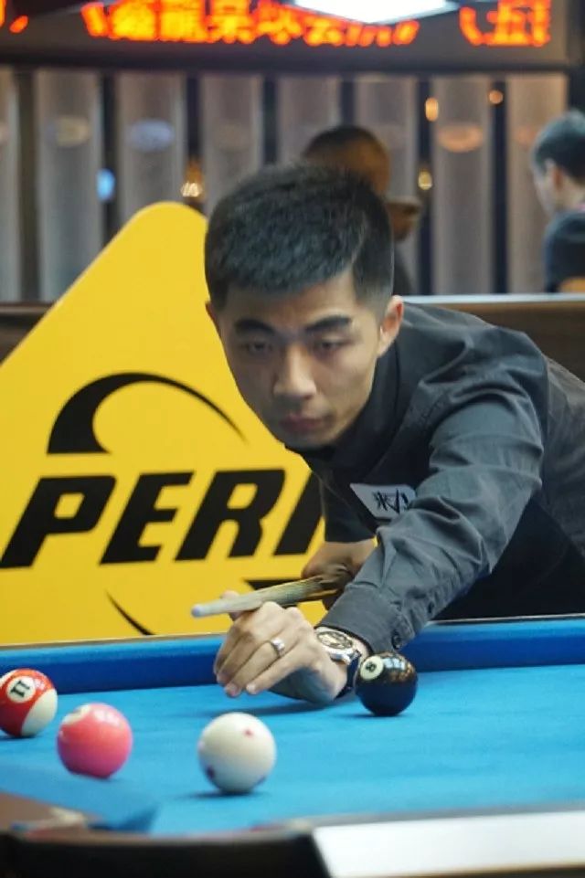 体育欧国联：乌克兰2-1击败瑞士