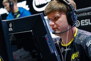 科林·贝尔出任中国U20女主教练.