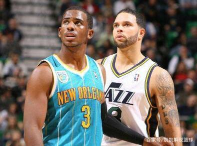 胜深圳更衣室！全员兴奋氛围极佳，汉兹领奖发懵，王世龙得金链子