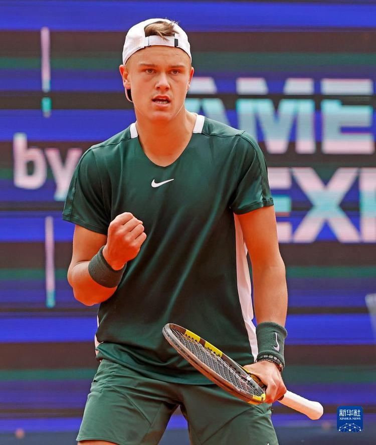 谁能成为中 谁能成为中